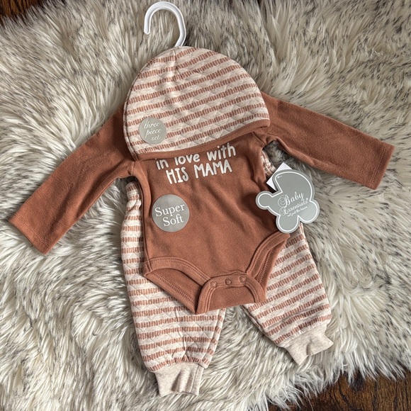 NWT 3 Piece Set Baby Essentials Super Soft “Just a Boy in Love with his Mama” - Picture 2 of 4